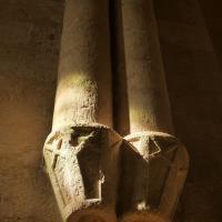 Colonnes dans l'église